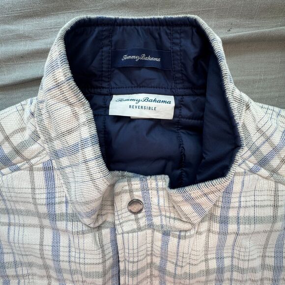 Tommy Bahama Rockland Coast Reversible Quilted Vest – XL Sand & Navy - Picture 12 of 13